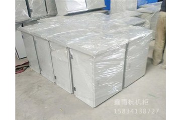 弱電機(jī)房項(xiàng)目中，如何選擇合適的網(wǎng)絡(luò)服務(wù)器機(jī)柜？