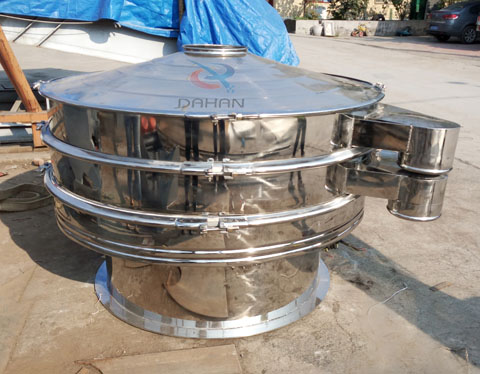 1500全不銹鋼旋振篩生產(chǎn)現(xiàn)場(chǎng)